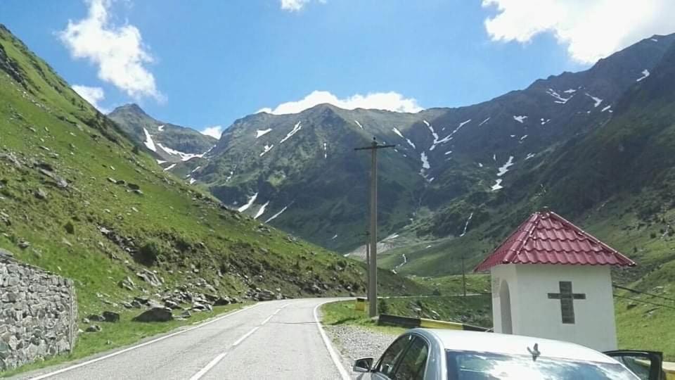Apartmán Casa Pelerinului Capatineni-Paminteni Exteriér fotografie